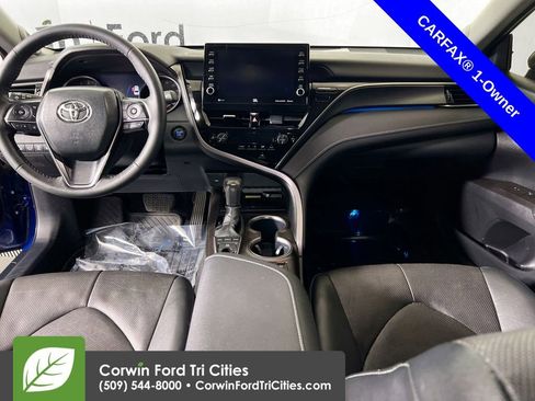 Used 2024 Toyota Camry XSE w/ Navigation Package image 7