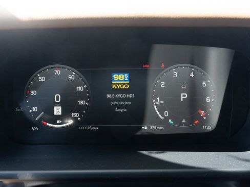 New 2025 Land Rover Defender 110 V8 image 11