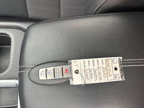 Used 2022 Nissan Sentra SV FWD image 17