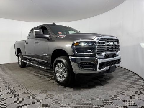 Used 2026 RAM 2500 Big Horn AWD/4WD image 4