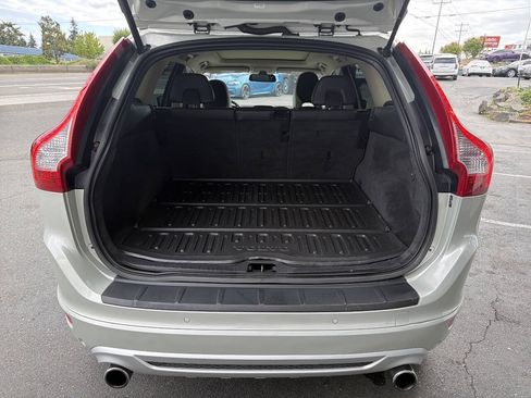 Used 2011 Volvo XC60 T6 AWD/4WD image 6