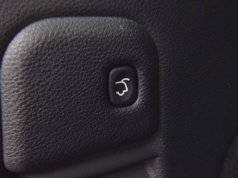 Used 2020 Jeep Grand Cherokee Limited X image 42