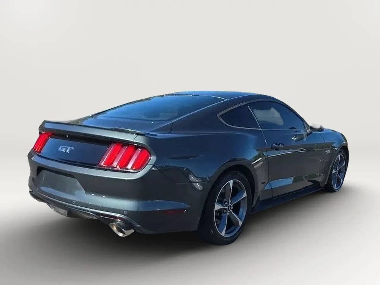 Used 2016 Ford Mustang GT RWD image 7