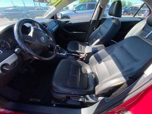 Used 2014 Volkswagen Jetta SE FWD image 19