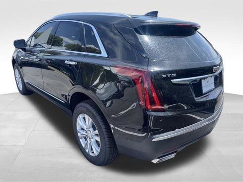 New 2025 Cadillac XT5 Luxury image 3