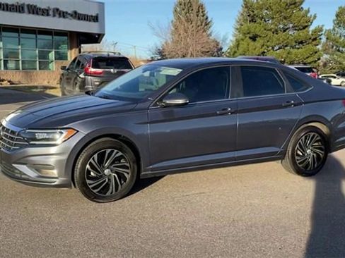 Used 2019 Volkswagen Jetta SEL Premium image 6