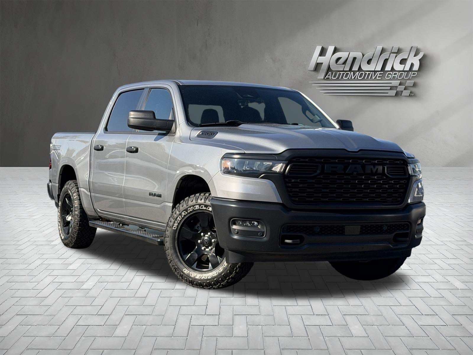 Used 2025 RAM 1500 Warlock AWD/4WD image 2