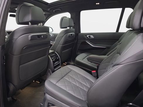 Used 2026 BMW X7 xDrive40i w/ M Sport Package AWD/4WD image 12