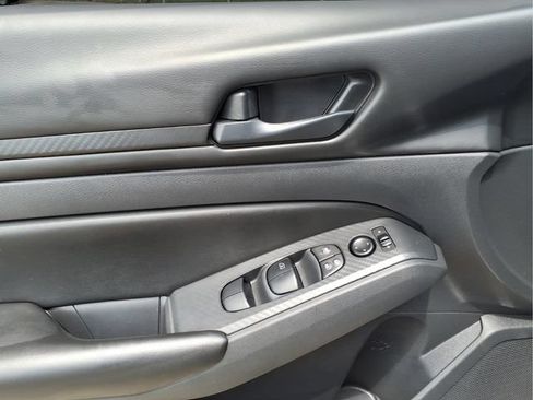 Used 2023 Nissan Altima 2.5 S FWD image 11
