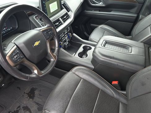Used 2022 Chevrolet Suburban High Country w/ Premium Package AWD/4WD image 10