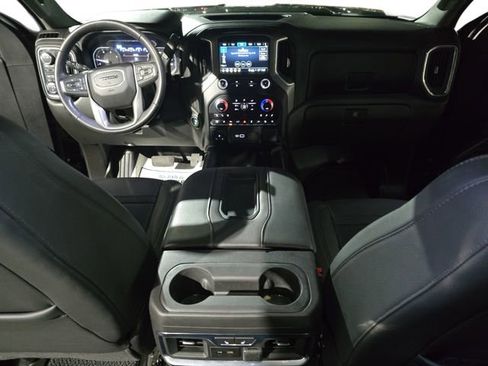 Used 2021 GMC Sierra 2500 Denali w/ Denali Black Diamond Edition image 9
