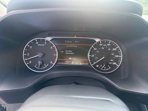 Used 2026 Nissan Rogue SV FWD image 41