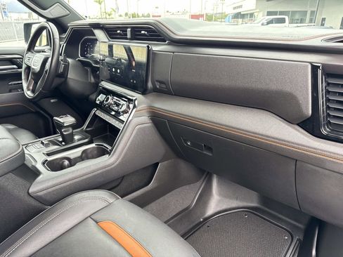 Used 2022 GMC Sierra 1500 AT4 w/ AT4 Premium Package image 29
