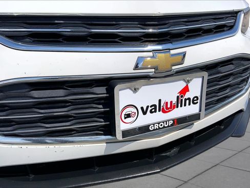 Used 2017 Chevrolet Malibu LT w/ Leather Package FWD image 29