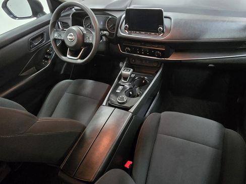 Used 2024 Nissan Rogue S image 20