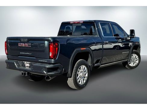 Used 2021 GMC Sierra 3500 Denali w/ Denali Ultimate Package image 6