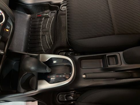 Used 2018 Honda Fit EX image 20