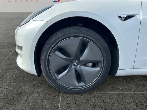 Used 2018 Tesla Model 3 Long Range image 14