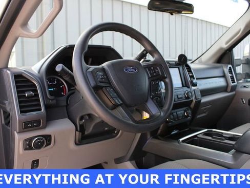 Used 2022 Ford F350 XLT w/ XLT Premium Package AWD/4WD image 2