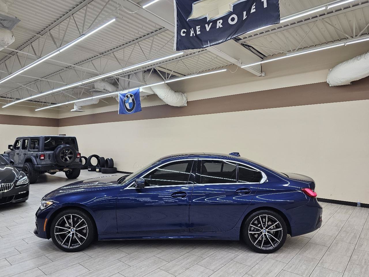 Used 2019 BMW 330i Sedan w/ Convenience Package RWD image 9