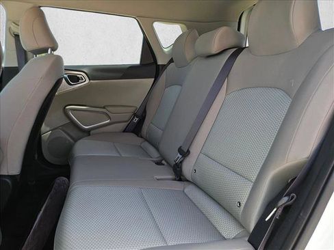 Used 2023 Kia Soul LX w/ LX Technology Package FWD image 15