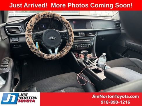 Used 2018 Kia Optima S w/ Panoramic Sunroof Package FWD image 7