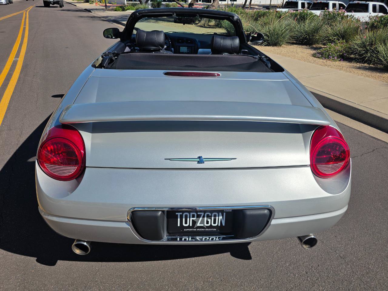 Used 2005 Ford Thunderbird RWD image 32