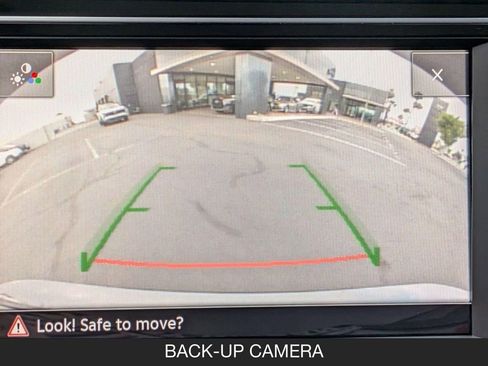 Used 2024 Volkswagen Jetta SE FWD image 23