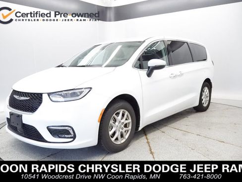 Certified 2023 Chrysler Pacifica Touring-L FWD image 1