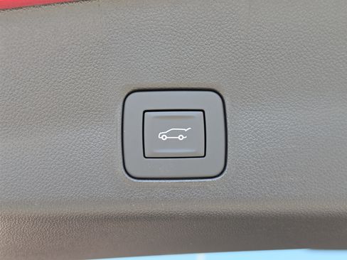 New 2026 Chevrolet TrailBlazer LT w/ Convenience Package FWD image 16