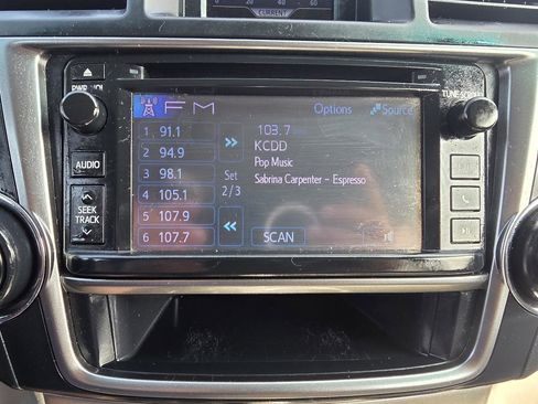 Used 2013 Toyota Highlander Plus image 21