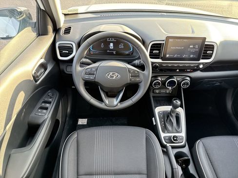 New 2026 Hyundai Venue SEL image 15
