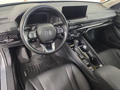 Used 2024 Honda Accord Touring image 19