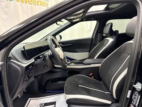 Used 2025 Kia EV6 GT-Line image 12