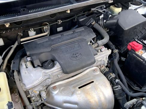 Used 2015 Toyota RAV4 LE FWD image 33