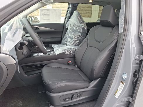 New 2026 INFINITI QX60 Luxe w/ Cargo Package image 5