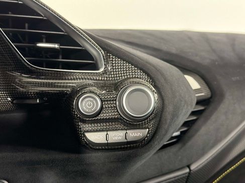Used 2020 Ferrari 488 Pista Coupe RWD image 40