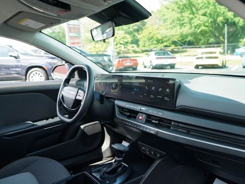 Used 2025 Kia K4 FWD image 13