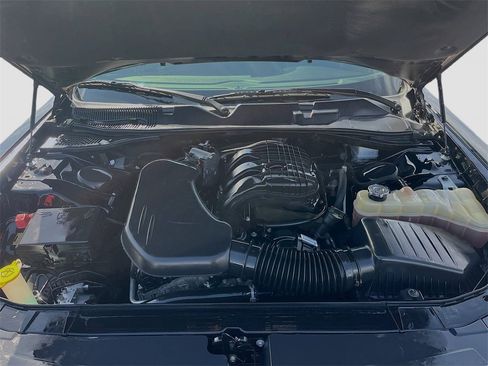 Used 2022 Dodge Challenger SXT w/ Blacktop Package image 28