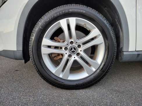 Used 2020 Mercedes-Benz GLA 250 4MATIC image 14