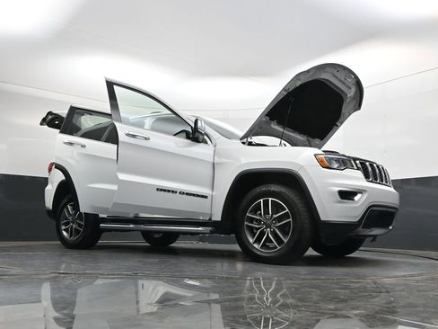 Used 2021 Jeep Grand Cherokee Limited AWD/4WD image 48