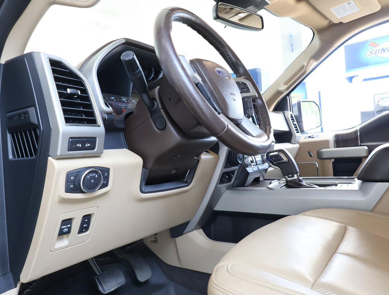 Used 2020 Ford F150 Lariat w/ Equipment Group 502A Luxury AWD/4WD image 40