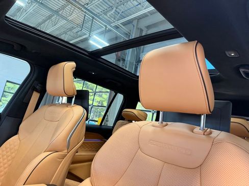 Used 2024 Jeep Grand Cherokee L Summit AWD/4WD image 30