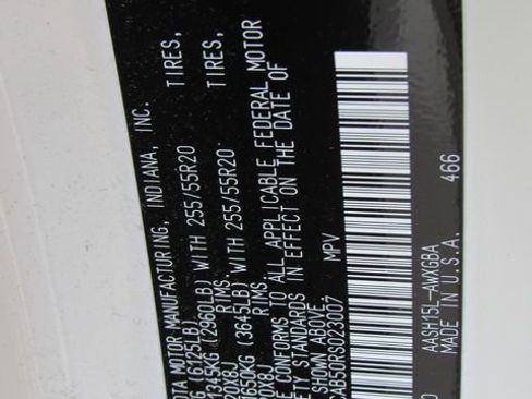 Used 2024 Toyota Grand Highlander Limited image 22