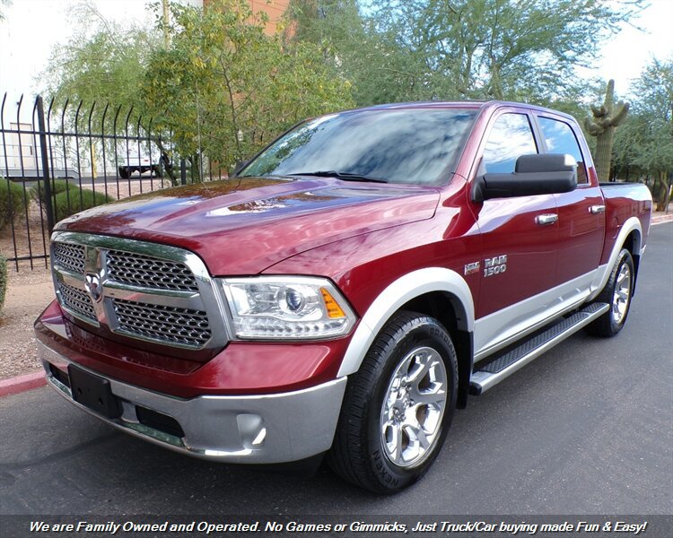 Used 2017 RAM 1500 Laramie w/ Convenience Group AWD/4WD image 3
