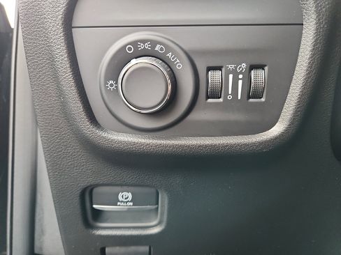 Used 2024 Jeep Grand Cherokee Laredo X w/ Luxury Tech Group I AWD/4WD image 27