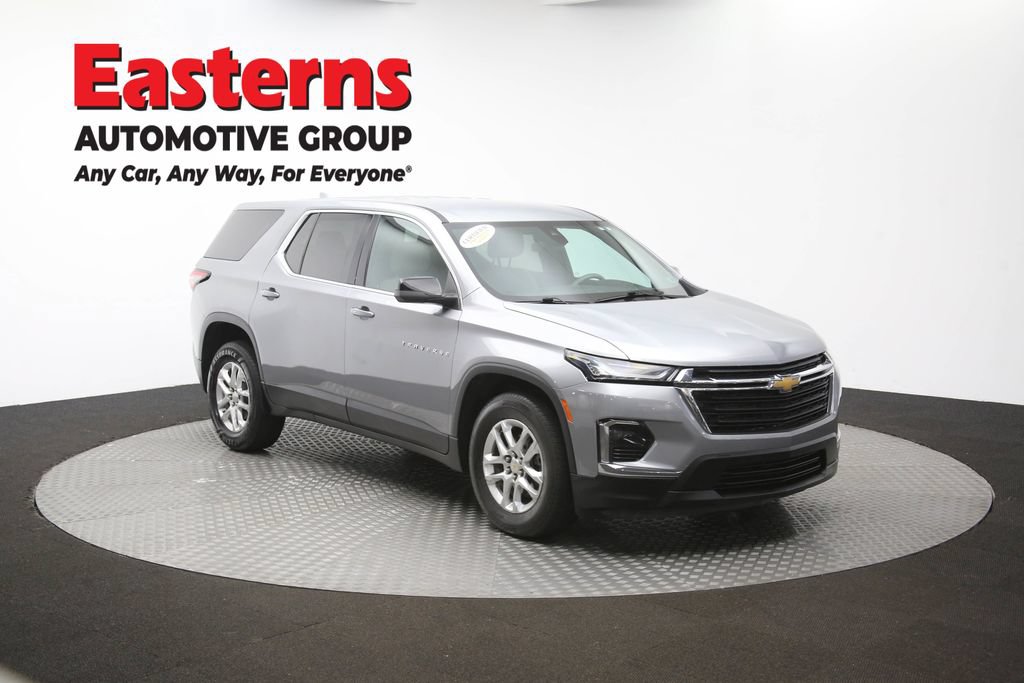 Used 2023 Chevrolet Traverse LS FWD image 50