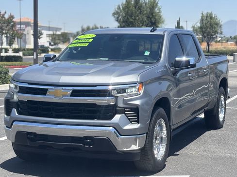 Used 2023 Chevrolet Silverado 1500 LT w/ Protection Package AWD/4WD image 3