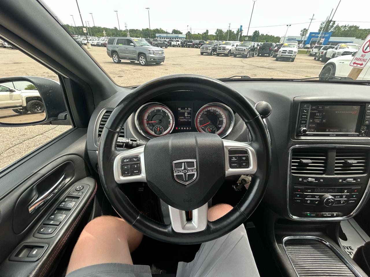 Used 2018 Dodge Grand Caravan GT FWD image 27