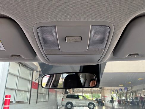 Used 2025 Kia Soul LX w/ LX Technology Package FWD image 13